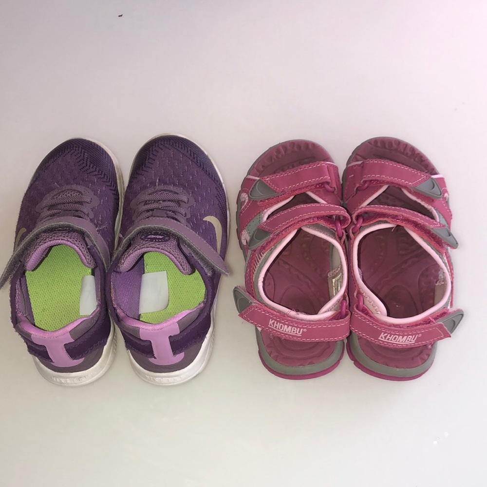 Selling as a set size 13 Nike and Khombu shoe.